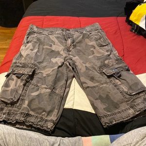 Mens helix 6 pocket cargo shorts